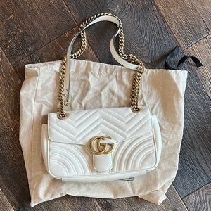 Gucci White and Gold Quilted Shoulder Bag